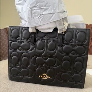 NEW Large Coach Maggie Tote Bag In Signature Leather